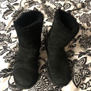 Black Uggs Short - Size 10